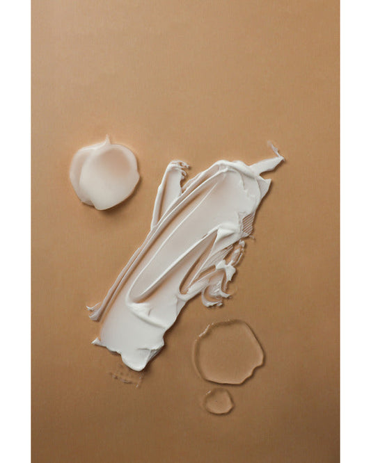 SOS odos priežiūros gidas – greiti sprendimai dehidratacijai, paburkimui ir spuogams