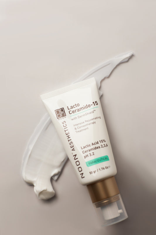 NOON Aesthetics LactoCeramide 15 veido kremas tekstūra, 50 ml